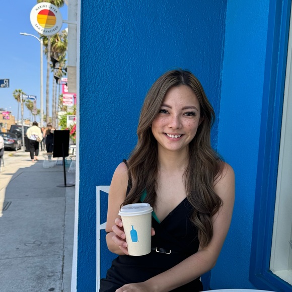 Meet your Posher, Claire - Picture 2 of 2